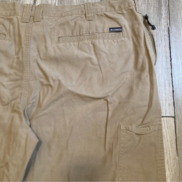 Columbia Sportswear Hiking‎ Pants AM8066 Khaki Men's Size 44W x 30L - Picture 9 of 10